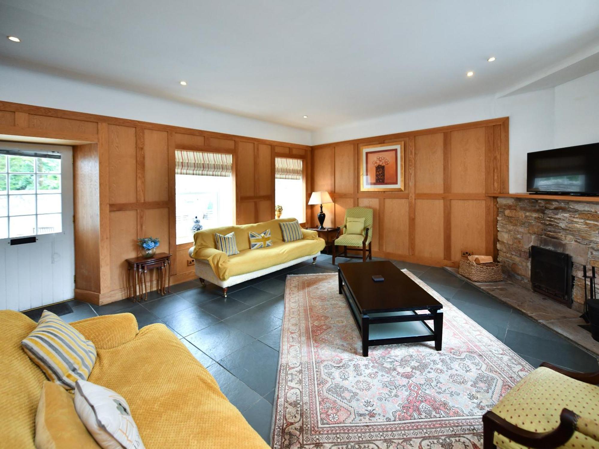 Cloncaird Castle Estate Cottages Maybole Rom bilde