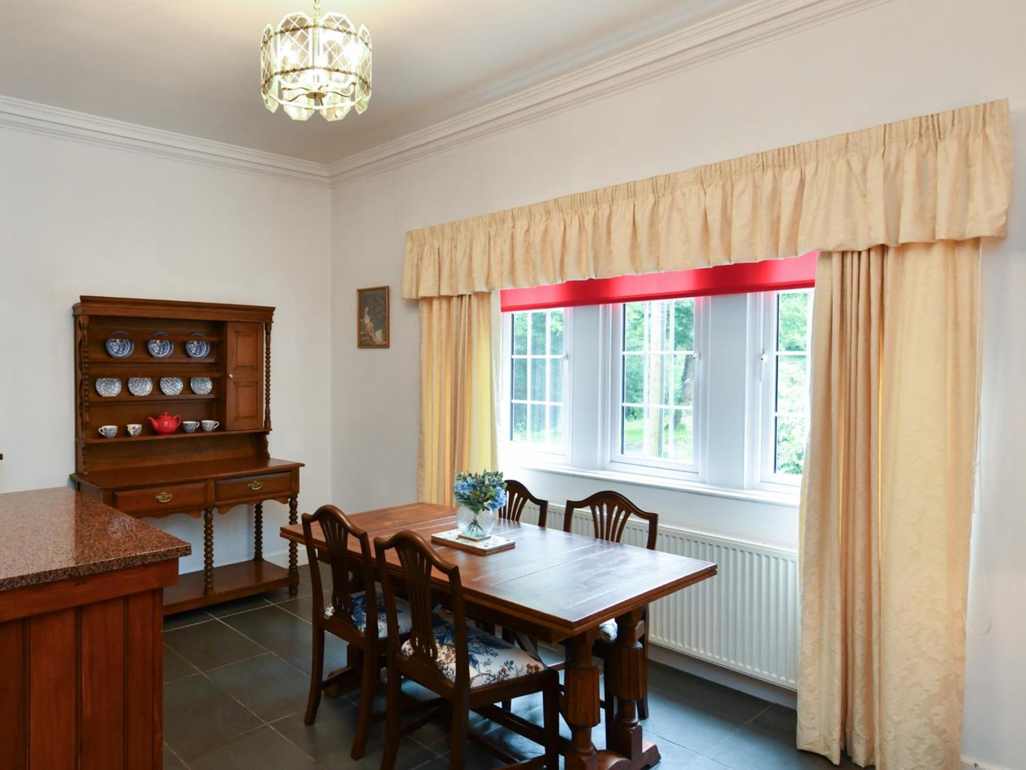 Cloncaird Castle Estate Cottages Maybole Rom bilde
